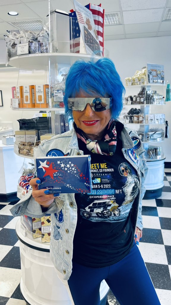 LadyRocketSpace's tweet photo. My choice for @seescandies to send in Space with @CopernicSpace Passport as #SpaceAssett #DogeCandy play .., and Crypto Warren Buffet … #Shiba 
more  11 am PST 
https://t.co/PQUmZt25LM https://t.co/lrBuX59FMb