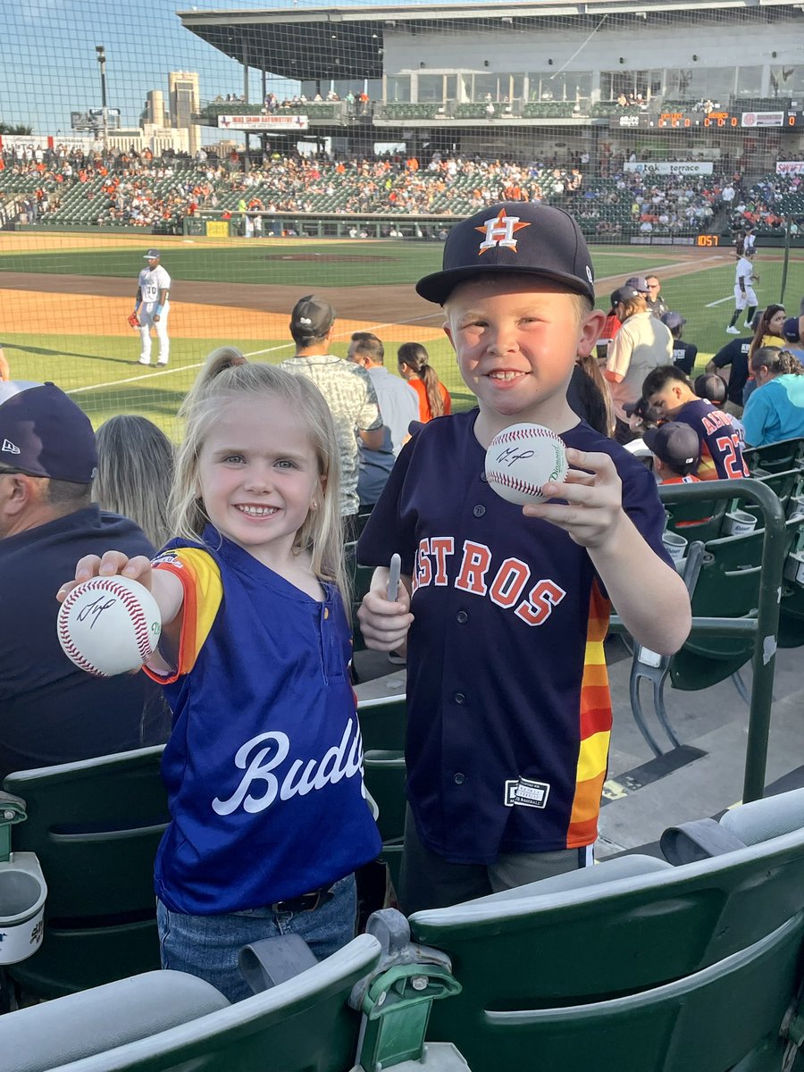 Jason Pfluger, M.A. Ed. 🇺🇸 on Twitter "Fun night with Jose Altuve and