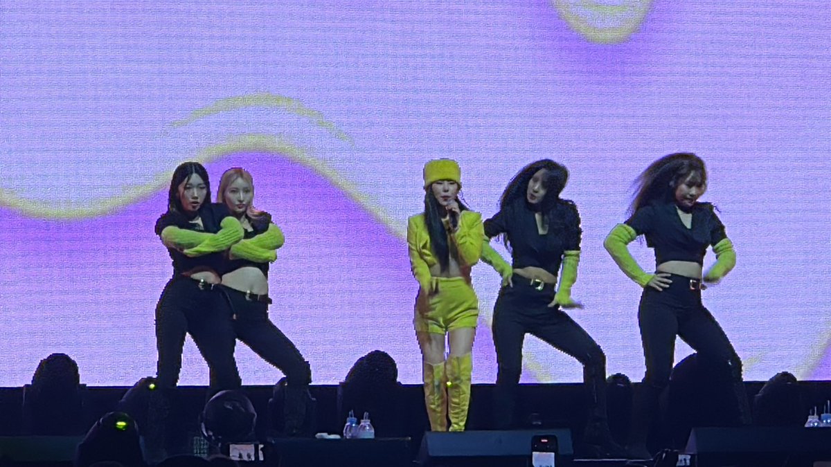 WheeBias's tweet photo. JUNG WHEEIN ACE EVERYBODY 😭😭😭😭 #MAMAMOOinNewYork #MAMAMOO_MyCon https://t.co/Bd3a8MvLGs