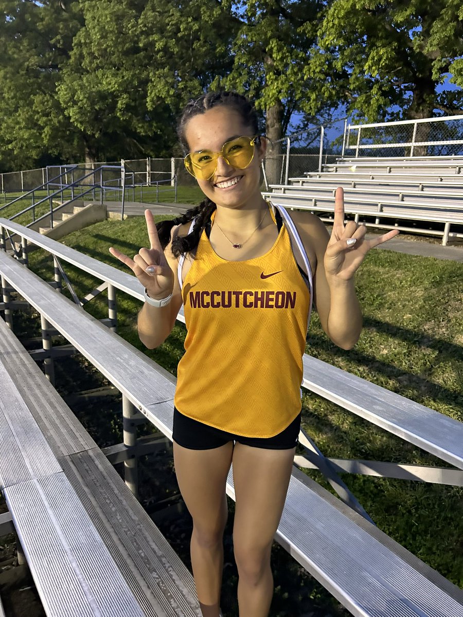 LadyMavsTandF's tweet photo. Nami Inoue (NEW SCHOOL 800 RECORD) 🔥
2nd 800 2:21 regional qualifier 
2nd 4x8 regional qualifier 
2nd 4x4 region qualifier 

Congrats Nami ‼️ https://t.co/d3EypJ1Ds8