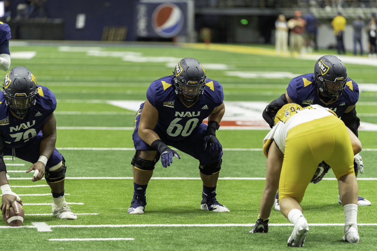 DylanJLaflamme's tweet photo. After a great conversation with @CoachA_Davis and @CoachChrisBall I’m blessed to receive my first division 1 offer to play at @NAU_Football!
@TSchureman @CoachHowardQC @QC_football @QCHS_Athletics @QCFBRecruiting https://t.co/KK97f6c9rW
