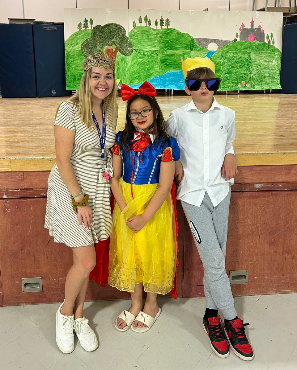 Miss Ericka Deakin tweet media