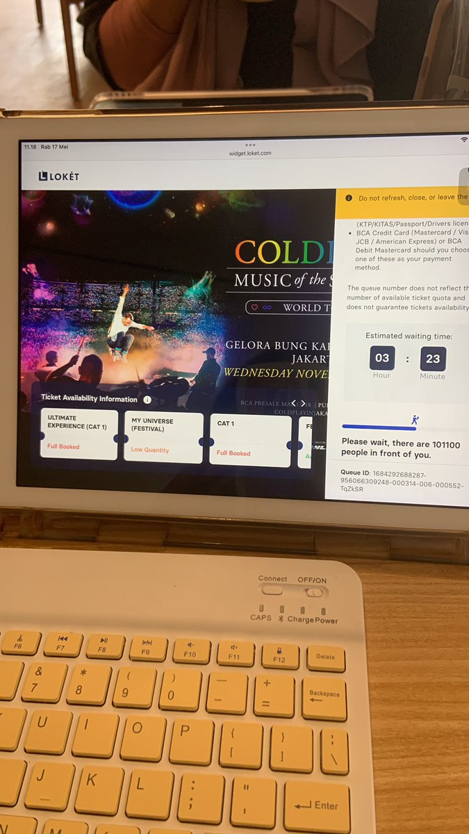 haeriantiSP's tweet photo. ini war coldplay indo 👌 hopless gk sih😩 https://t.co/jpKrE0zLdu