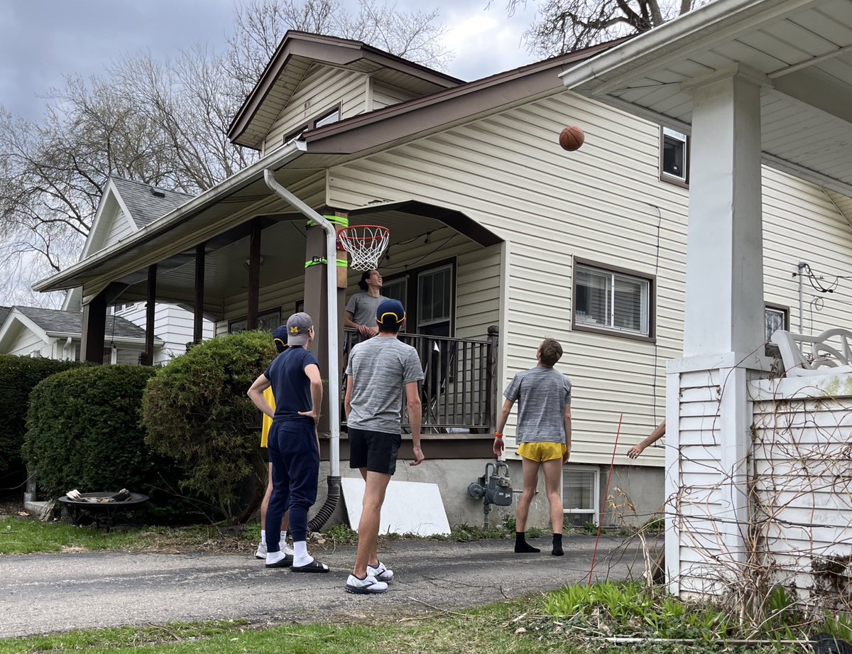 cole_johns0n's tweet photo. @TschetterWill42 Woodlawn, Ann Arbor, MI https://t.co/OVfcKbyj5b
