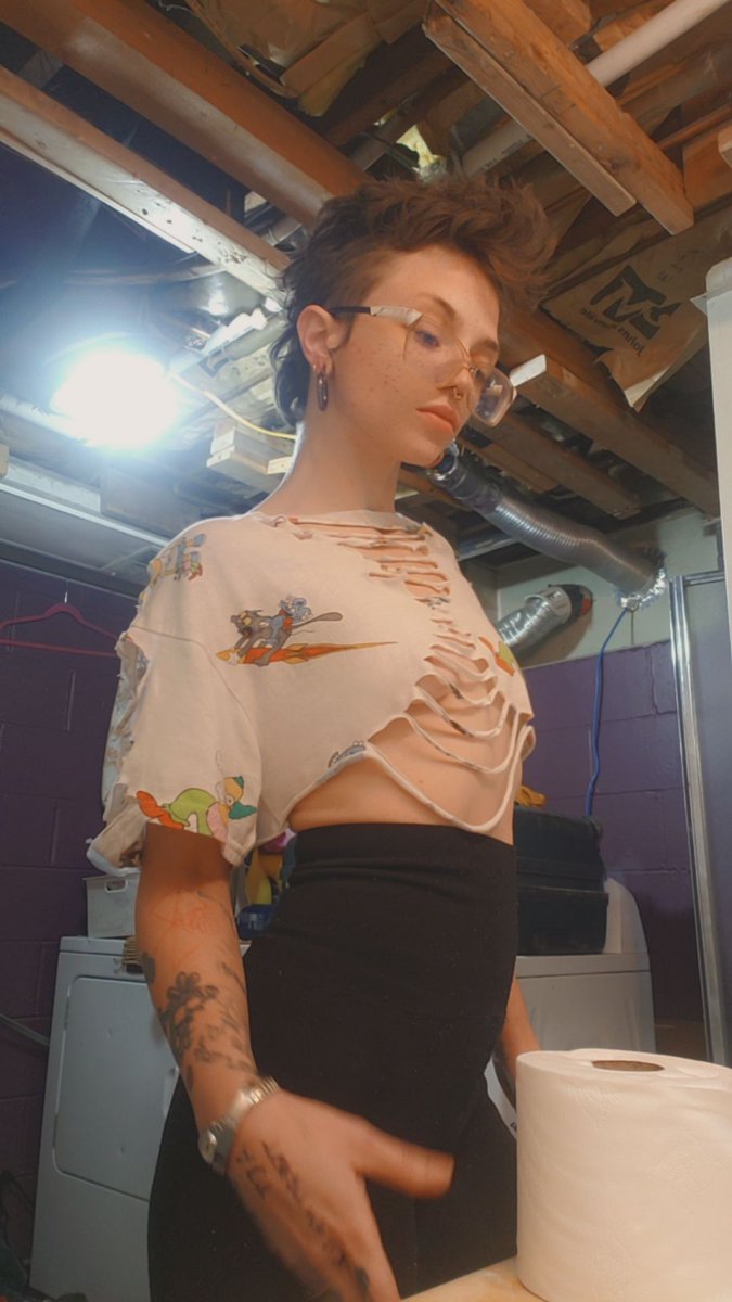 S8tensExWife's tweet photo. #shorthair #needingfun #Petite #petitebabe #ittybitty #kink #brat #princess #baby #babe #money #onlyfans #onlyfansbabe #tiny #paypig https://t.co/UQFLFHaaUb