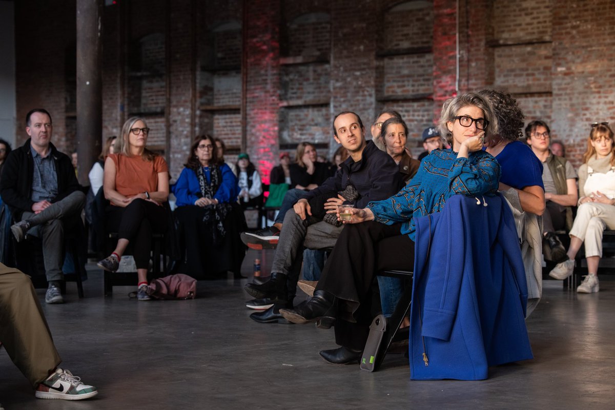 PaulSimonMusic's tweet photo. Captured these photos from the recent listening party held for Paul’s upcoming record, #SevenPsalms! Everyone will be able to give #SevenPsalms a listen THIS Friday as it will be available to stream on all platforms. https://t.co/Ltl4CVyeI4 

📷: Walter Wlodarczyk https://t.co/YUQwOYfa1n