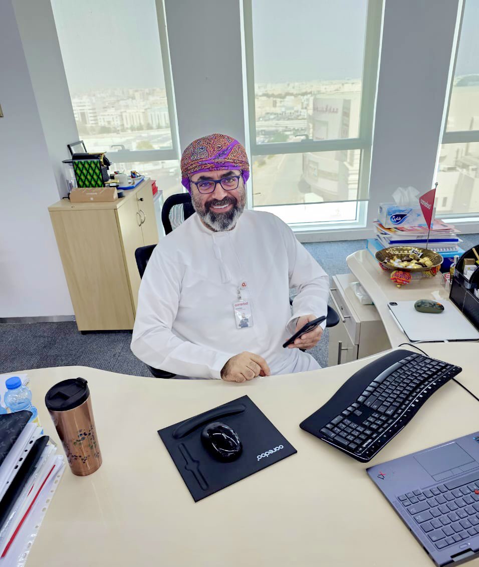 a_diwan75's tweet photo. Omani Look n feel!! 😎💜 https://t.co/9UqG0KZlmO
