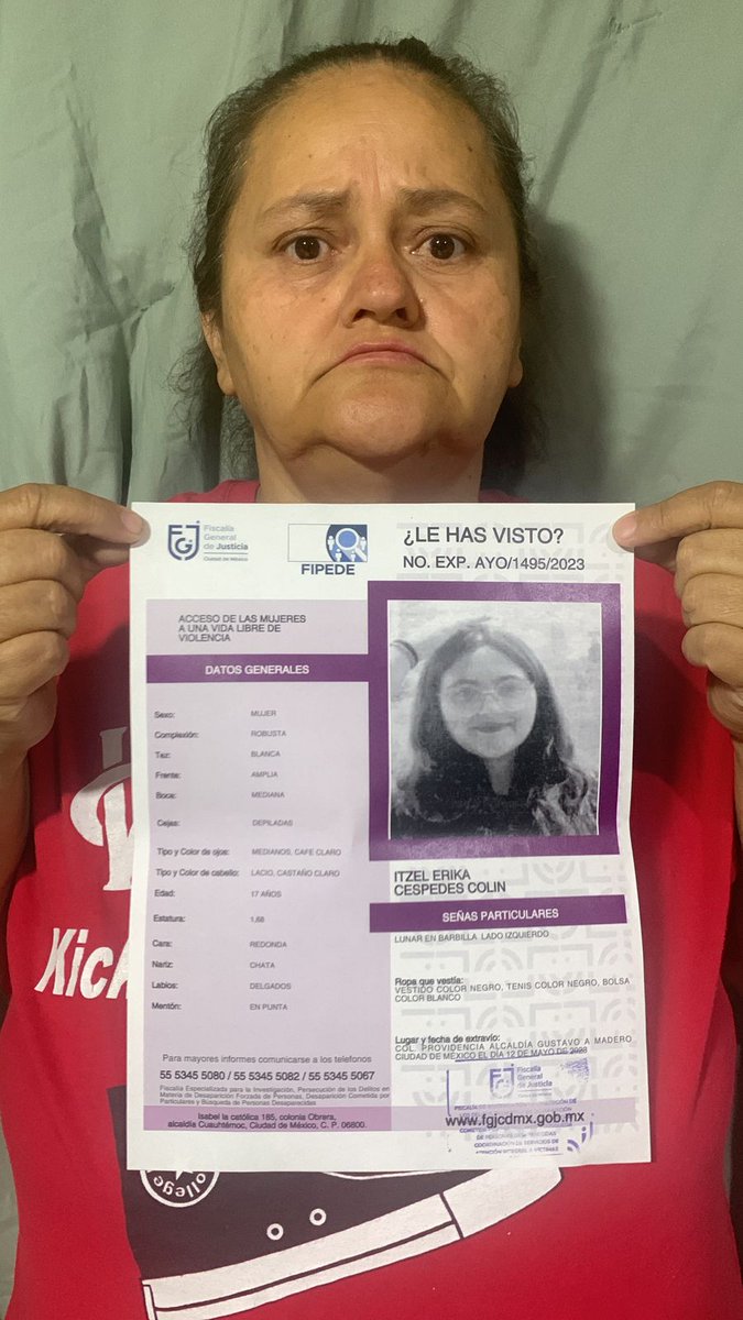 BuscandoAItzel's tweet photo. Soy Erika Colin. Mi hija, Itzel Erika, de 17 años, desapareció el 12 de mayo pasado. Fue vista por última vez en la Col. Providencia, Gustavo A. Madero, CDMX. Ayúdame a regrese a casa con bien. Cualquier información es útil. #QueRegreseItzelErika https://t.co/J9ozr5exCk