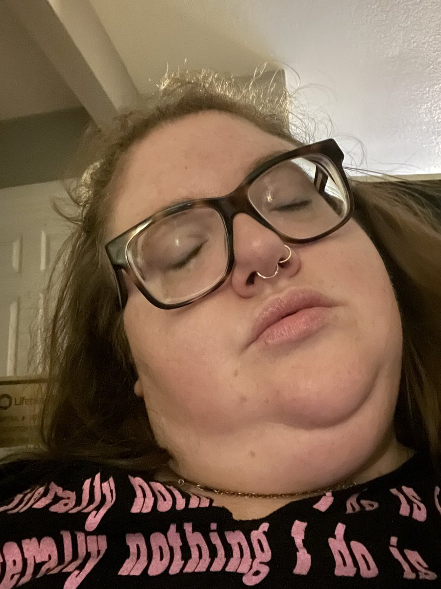 Bonzharmony's tweet photo. Babyyy is tireddd. Follow my OF so I can never work again. https://t.co/gfybayHKtO https://t.co/MyB3VLIzCJ