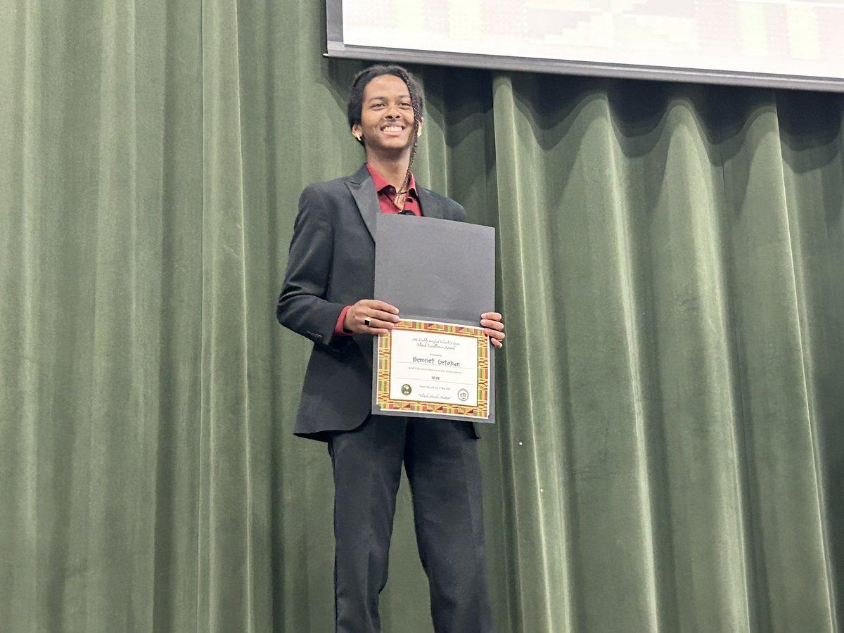 Principal_Coop's tweet photo. Huge congratulations to our amazing Broncos honored at the Black Excellence awards night! Sydney Young (11th), Bemnet Getahun (12th) both recognized for their top GPA’s, and Jordan Scales (9th) for perfect attendance! @NorthgateHS https://t.co/oE0WpCCKot