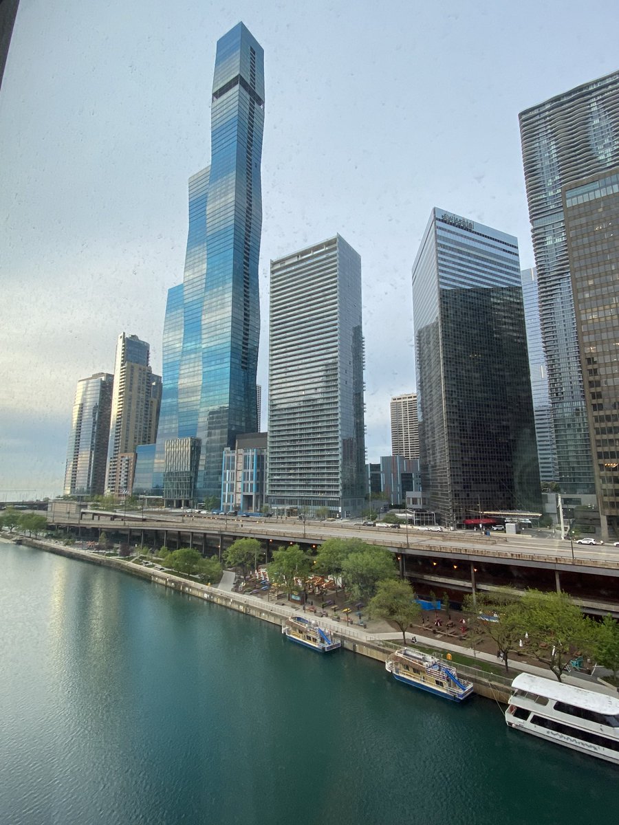 arnold_antje's tweet photo. Strive to Level 🆙 the learning journey alongside 600 attendees! Let the learning begin #LearnToThrive2023 #Chicago @AccreditedCME https://t.co/fsbh0S6JFQ