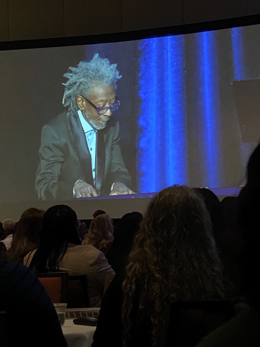 arnold_antje's tweet photo. Strive to Level 🆙 the learning journey alongside 600 attendees! Let the learning begin #LearnToThrive2023 #Chicago @AccreditedCME https://t.co/fsbh0S6JFQ