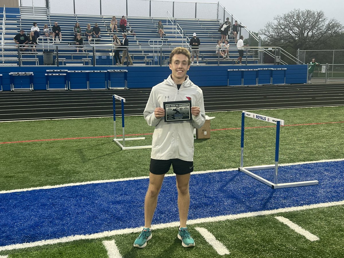 🚨New school and WCC west meet record in the 400, 49.73🚨Way to Graham on earning All-Conference!