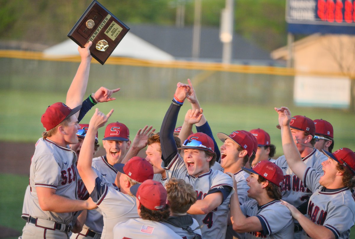 TopsportsN's tweet photo. . @BaseballSeaman sets state record with 19th straight regional championship. Vikes take 4-2 win over Lansing in Tuesday's regional  final. @SeamanSchools ...
https://t.co/3jY9sHiGA6… https://t.co/tCn9m3sDwV