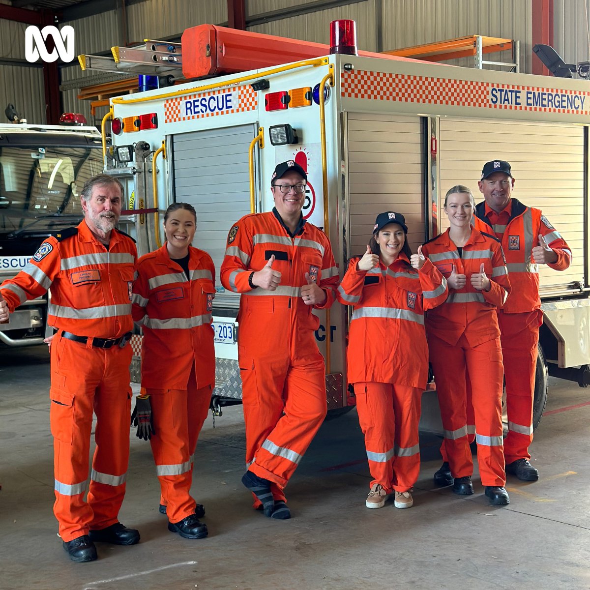 Today is Wear Orange Wednesday (WOW) day encouraging you to wear orange and thank Australia’s State Emergency Services volunteers🧡

ABC staff across SA have worn orange in support of the amazing work by <a href="/SA_SES/">SA SES</a> 👏

<a href="/Julesschiller/">Julian Schiller</a> <a href="/Caroline_Winter/">Caroline Winter 🎧</a> <a href="/nikolaibeilharz/">Nikolai Beilharz</a> <a href="/Staceylee_/">Stacey Lee</a>