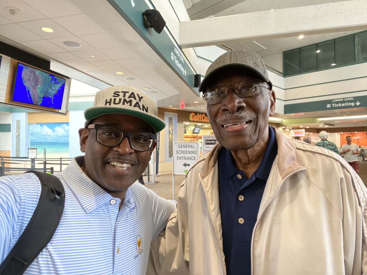 MichaelDeVaul's tweet photo. "If a person of power exercises sound judgment, he or she relies upon the wisdom of elders to reinforce important social values or to maintain a sense of social justice"

Been a busy few weeks gaining knowledge &amp; wisdom from #YMCALegends!

#Ubuntu #YMCA #BYMOC #ArriveOnPurpose https://t.co/RbHcLqa9U6