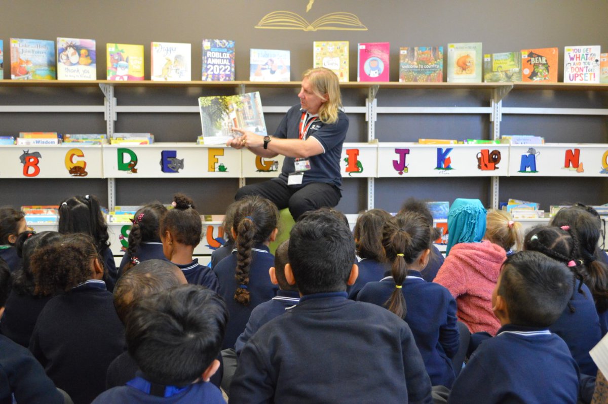 We are delighted to have Better Beginnings, 

Tom Otness visits Kindy at AIC Dianella Library. The children were overjoyed by listening to and engaging with storybooks, songs, and rhymes.

#BetterBeginnings #TomOtness #ChildrensBooks #AICDianella #Storytime