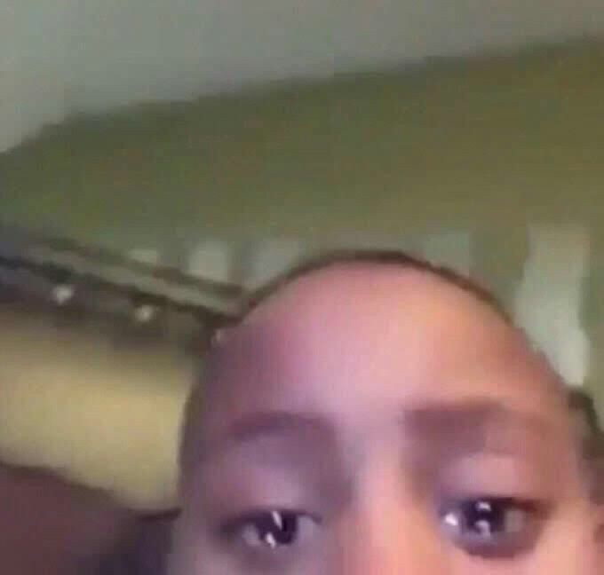 Rennt91's tweet image. Un puto alacrán me estaba caminando por el pie y yo pensando que mi perro me estaba chupando😭😭😭😭!