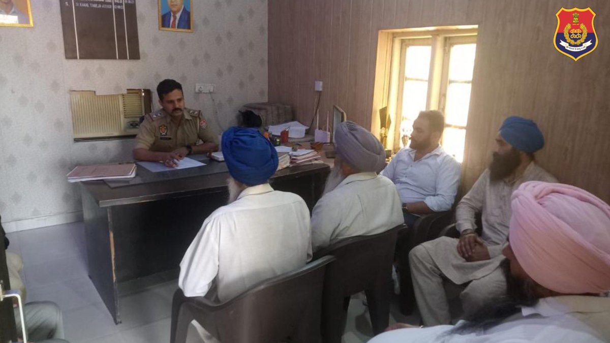 SAS Nagar Police conducted a meeting with Gurudwara committee members and gave instructions & briefed them about the security of Gurudwaras and also to ensure public safety.                                                                                     #SecurityReviewMeeting