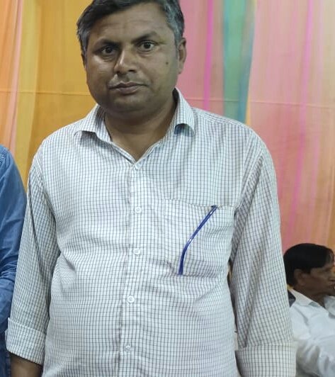 राजेश कुमार शिक्षामित्र कंपोजिट विद्यालय मनीपुर विकासखंड गौरीगंज जनपद अमेठी का रात्रि 1:30 बजे हृदयाघात (हार्टआटैक) आ जाने के कारण आकस्मिक मृत्यु हो गई
सरकार इतना निष्ठुर होगी ऐसा सोचे नही थे
न्यायोचित समाधान की आस मे 
#शिक्षामित्र उत्तर प्रदेश
<a href="/myogioffice/">Yogi Adityanath Office</a> 
<a href="/narendramodi/">Narendra Modi</a>