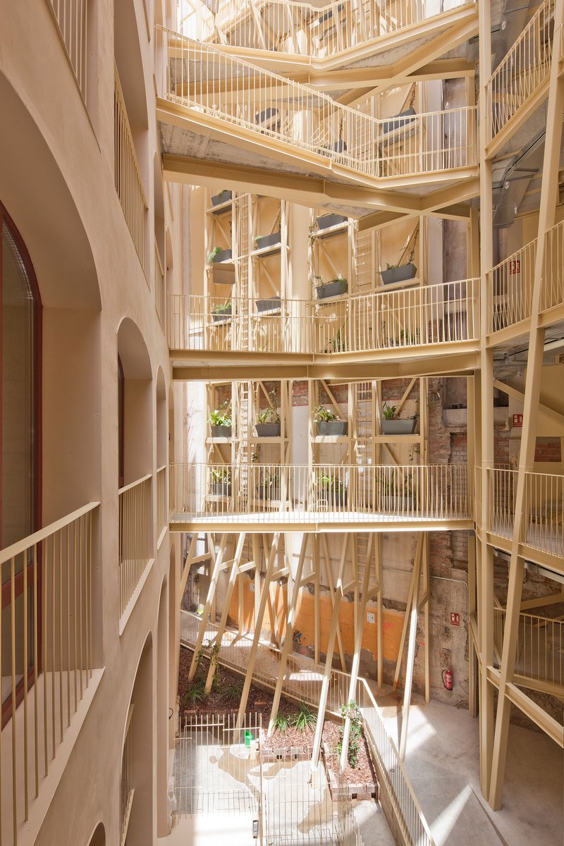 METALOCUS's tweet photo. Ángel Borrego Cubero has completed the renovation of the former Casa Tarragó building, declared a  protected heritage site as it is one of the oldest standing buildings in the Eixample. https://t.co/sLeaWQeeIZ