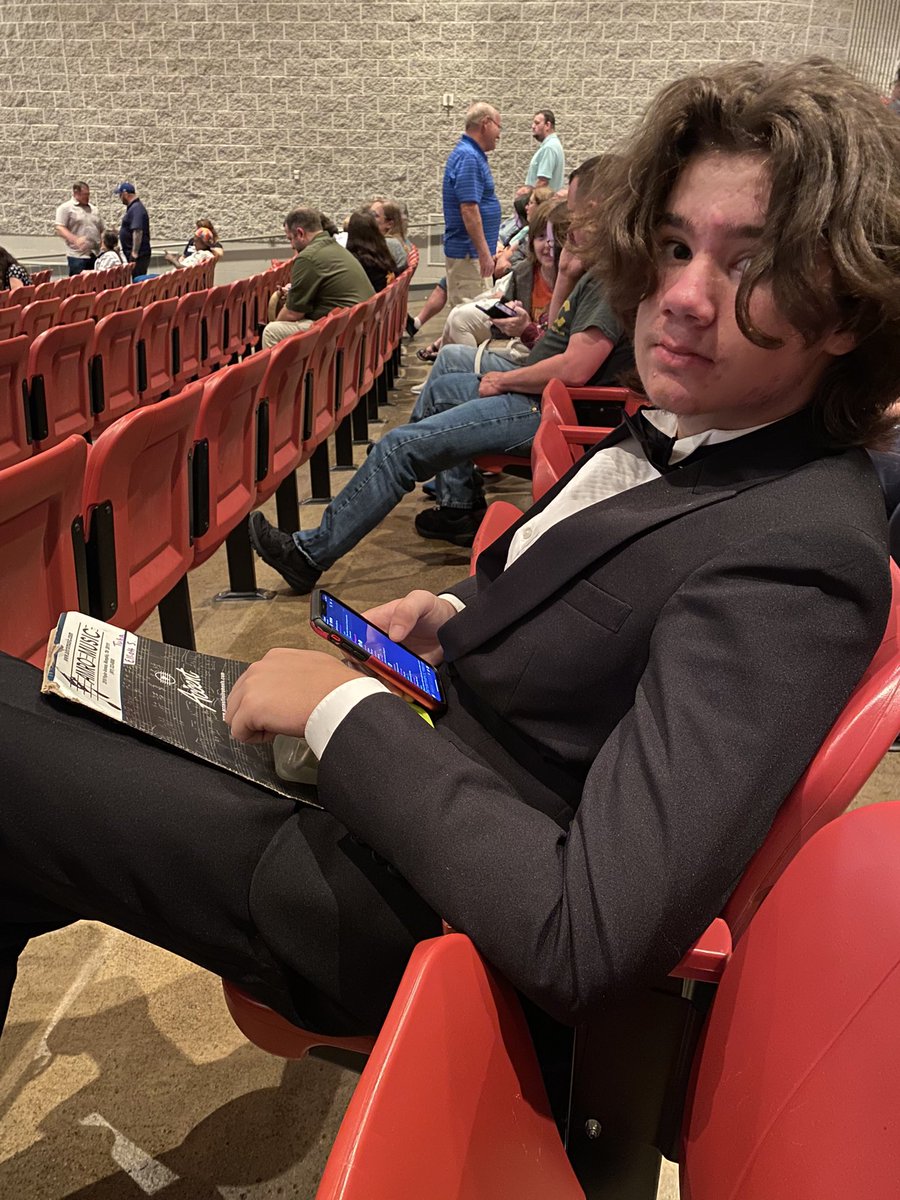 goodeedits's tweet photo. Rossview High School band concert, Spring 2023.
He got his learner’s permit today too.
#lowbrass #euphonium #tuba #highschoolband #goodhair #rossview #hawks https://t.co/nCAIRnG2Bf