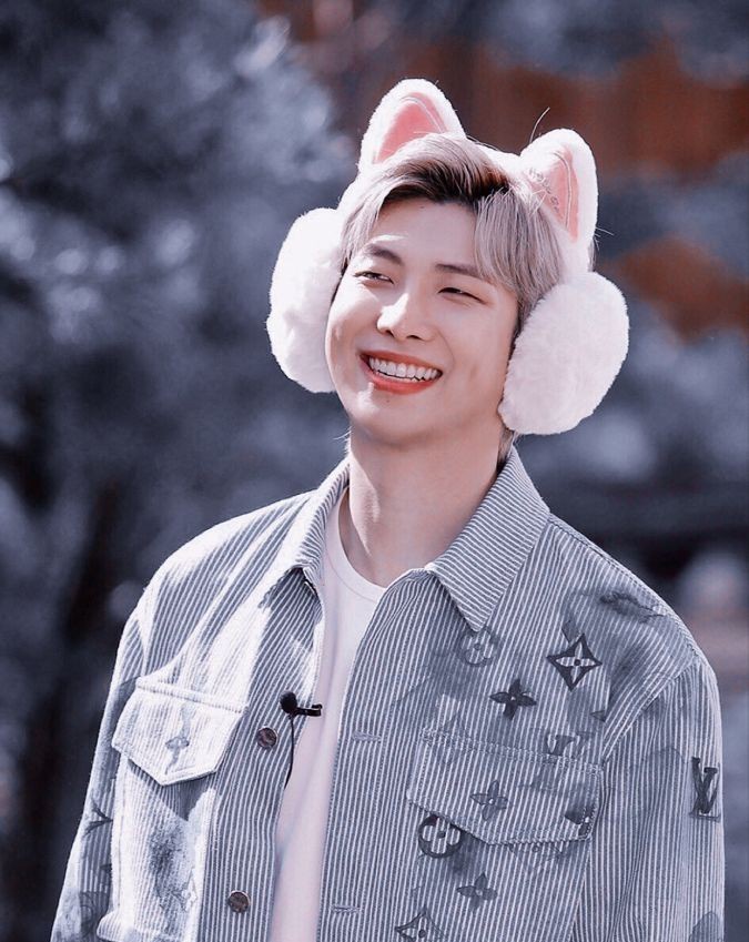 به مونی و لبخندش رای بدیم

I vote #RM for #ArtistaAsiatico at the #SECAwards