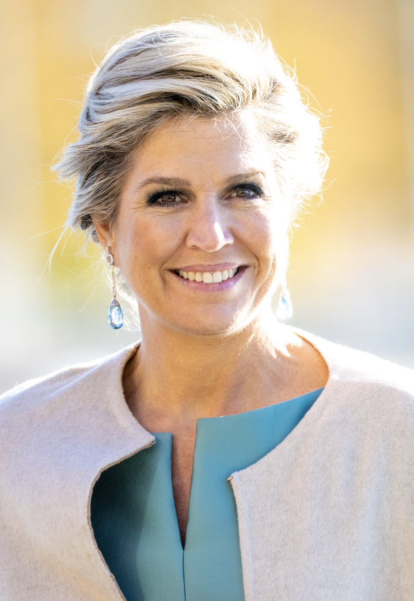 koninklijkhuis's tweet photo. Koningin Máxima viert vandaag haar 52ste verjaardag. https://t.co/bJkikjAJ9F https://t.co/Is8iZprVWA