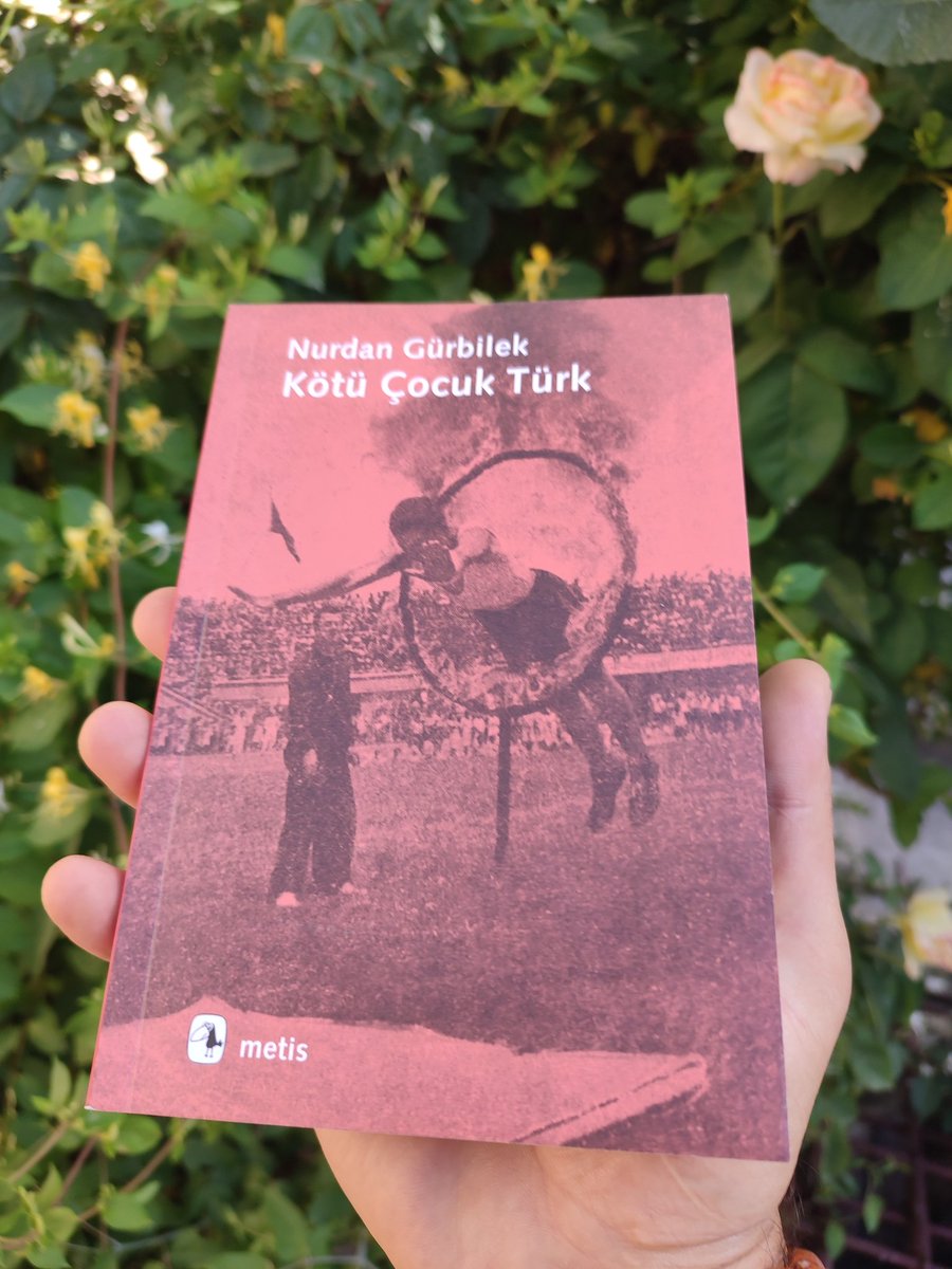 memincicek's tweet photo. @Metiskitap 
#kitap
Okumak güzeldir https://t.co/fPaBwvHQlm