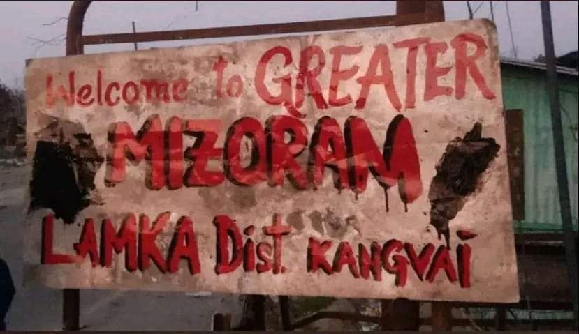 ChittaranjanD1's tweet photo. Lamka a Small town in CC.Pur distric Manipur. 
Now they claim in to be Greater Mizoram. Heights of secularism and democracy!
@CMOMizoram @BJP4Mizoram 
#TruthOfManipurViolence https://t.co/i3oWfWpkmX