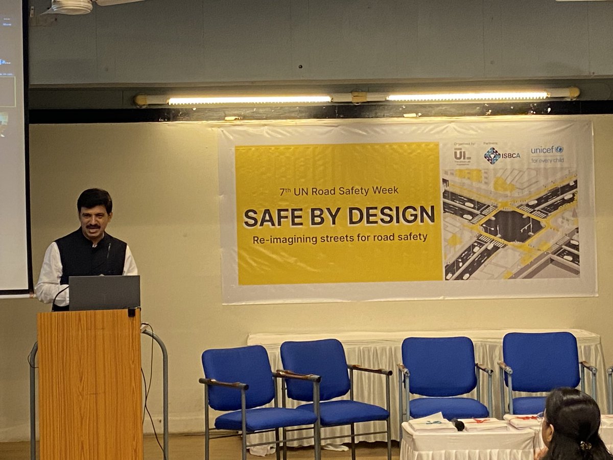 saplabIITGN's tweet image. @NarayanGaonka16 Health specialist of @unicefindia highlighting the importance of road safety for children in our cities. 

He is speaking at #SafebyDesign. 

#RoadSafetyWeek #RethinkMobility
