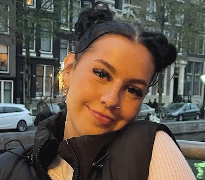 vicwhittamITV's tweet image. A moving short film celebrating the life of a Rotherham teenager, who died on New Years day,  has been launched by the @TeenageCancer. The film, titled Lulu: Forever 19, is part of the charities #talkaboutdying campaign. vimeo.com/826174659/addf…