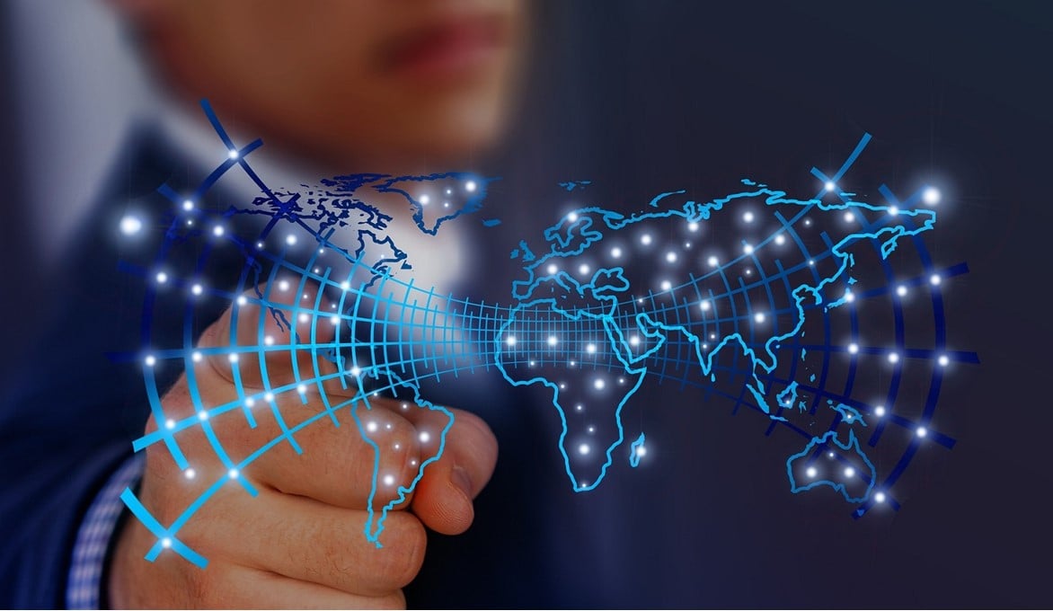 Insurers seize opportunity as tech companies develop in-house AI solutions, offering protection against financial losses. Munich Re's aiSelf and others cater to businesses with independently developed AI. Read more:
eu1.hubs.ly/H03NSLp0
 #Insurtech #AI #RiskManagement