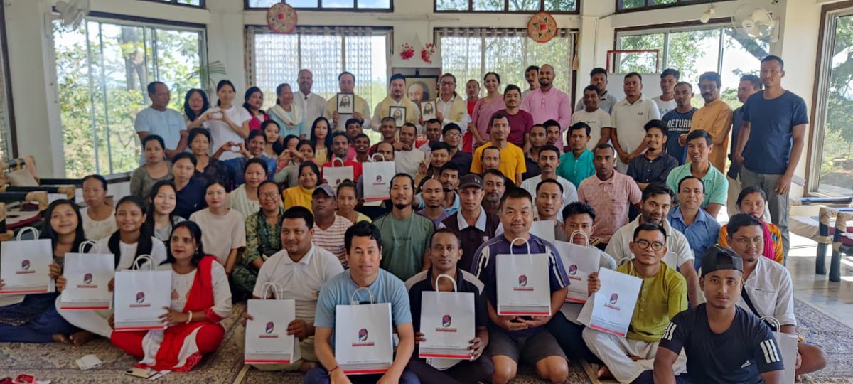 ArtofLiving's tweet photo. Art of Living has trained 100 farmers from Assam in Natural Farming, to  revive traditional agriculture practices. KAAC Ministers @TuliramRonghang CEM, Amarsing Tisso EM, Lunsing Teron EM, Ritesh Enghi EM met farmers during training. We thank the Govt of Assam for their support. https://t.co/MP7yFXXSHp