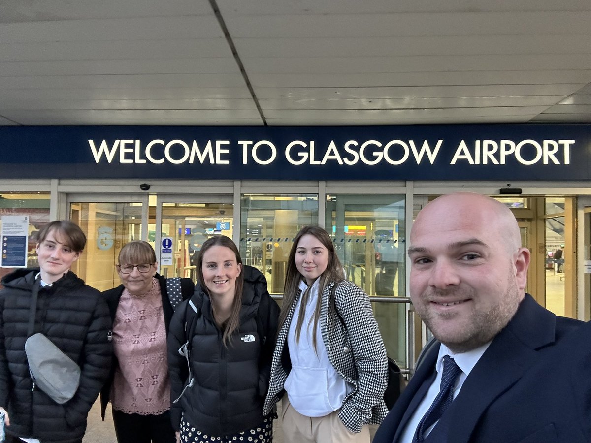 clackscsss's tweet photo. London here we come !! βοΈ #Teamcsss #Kelloggs https://t.co/6XLdR6gaz5