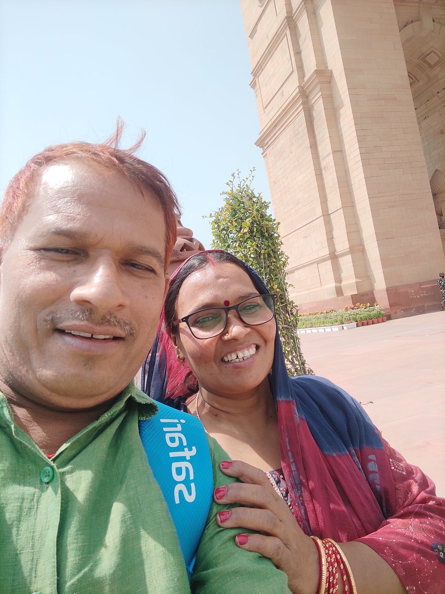 TirthnathY's tweet photo. At India Gate https://t.co/VIwcUwe4He