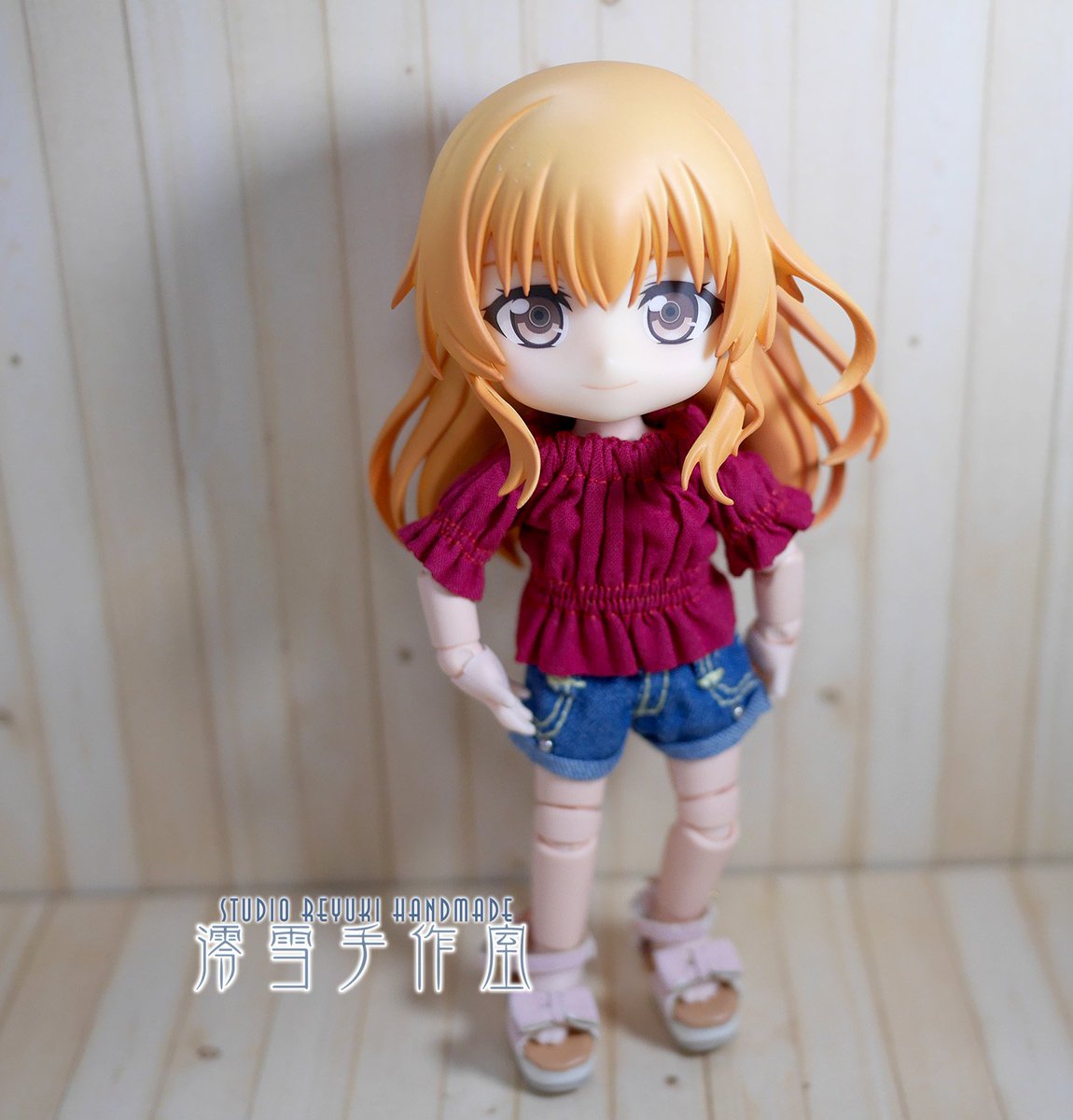 studioreyuki's tweet photo. 小さいドール用のシャーリングトップス、違う色作って楽しいね

#オビツろいど
#オビツ11 https://t.co/G2RJXGgL2D