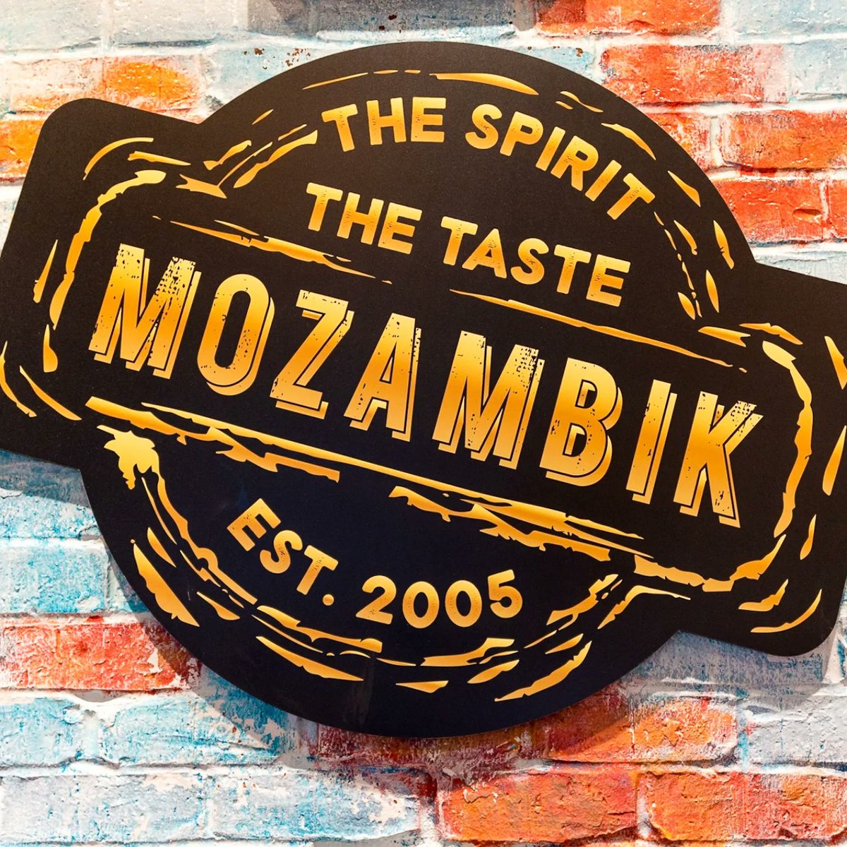 HRE_Rest_List's tweet photo. After weeks of procrastinating, I finally have my Mozambik review up!! 

https://t.co/pWs7sJVNb1 https://t.co/4FVICa4Sna
