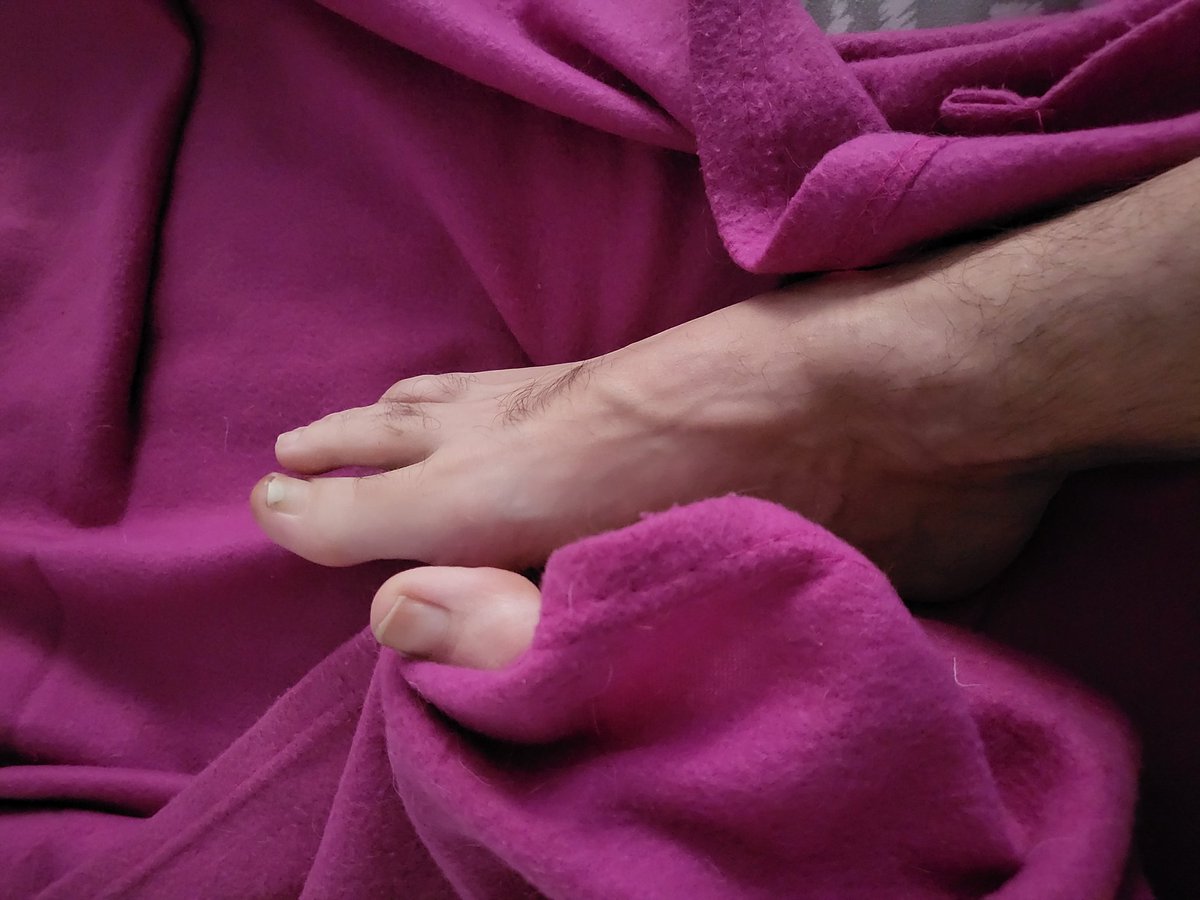 EuroFeet4U's tweet photo. Thursday morning... what? Its only Wednesday??
#feet #feetfinder #feet_lover #feetpic #feet_pic #feetcontent #barefoot #toe #softeet #malefeet #prettyfeet #feetup https://t.co/mjWGD75vwE