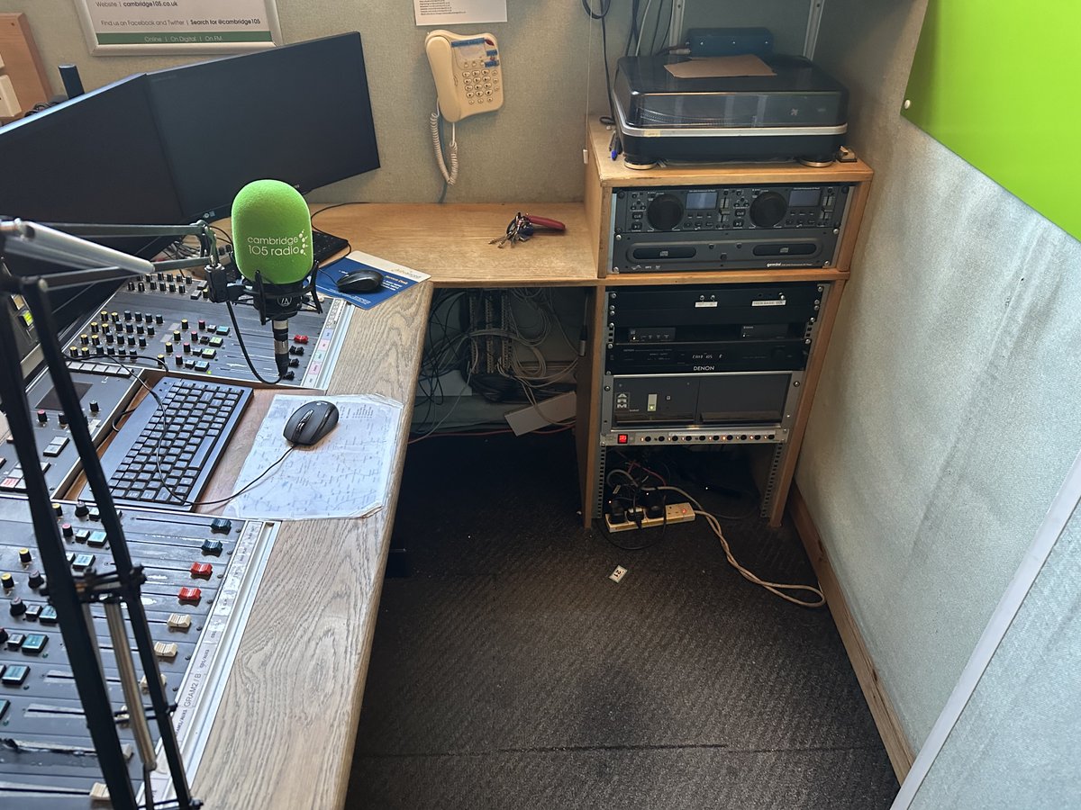 📻 Cambridge Breakfast tweet media