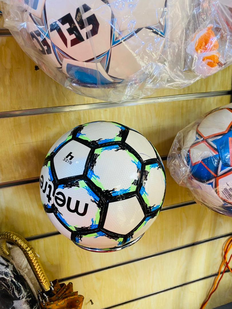 Epic_ug's tweet photo. Good morning #Uot 🌻 we're open with the best in service 🙂
• Balls
Grab yours today
Price: 55-100k
Call 0752003020
#EpicBalls https://t.co/9FaxcwFV3c