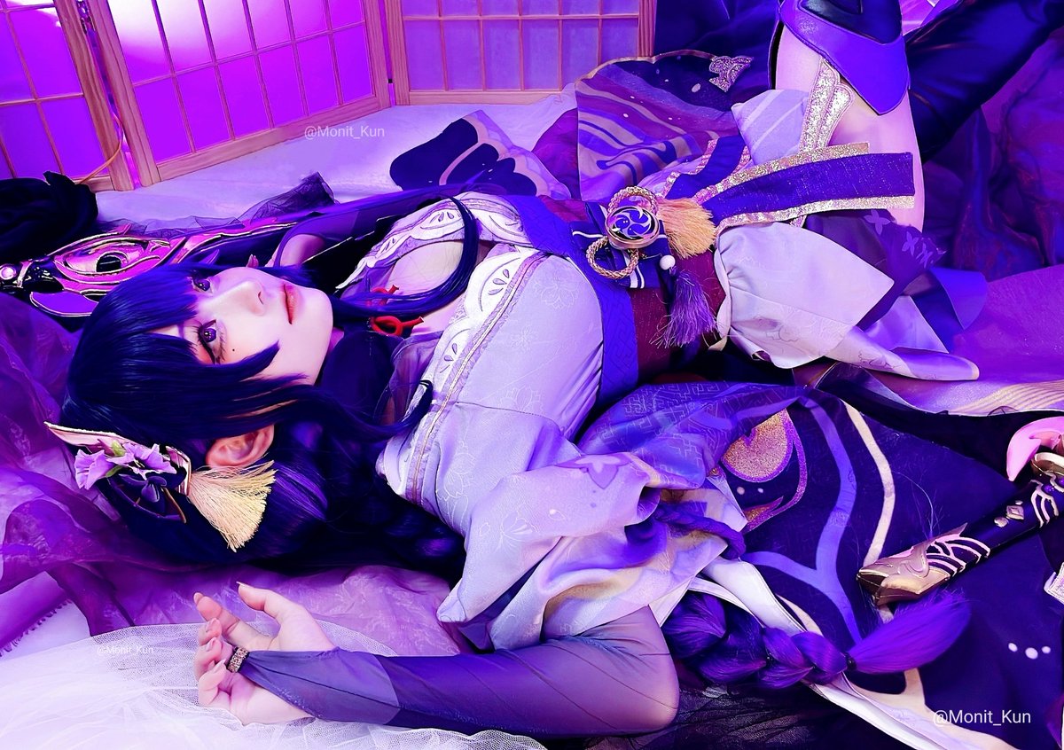 Monitkun's tweet image. Lightning is eternal, the world is but shadow.⚡🌘

💜Raiden shogun💜 
Game: Genshin Impact
Photographer: #DarkZero

Support Me/See spacial photo this here thx.👇💕
ganknow.com/monitkun

#genshinimpact #mihoyo #genshinimpactcosplay #RaidenEi  #Shogunraiden #raidenshogun