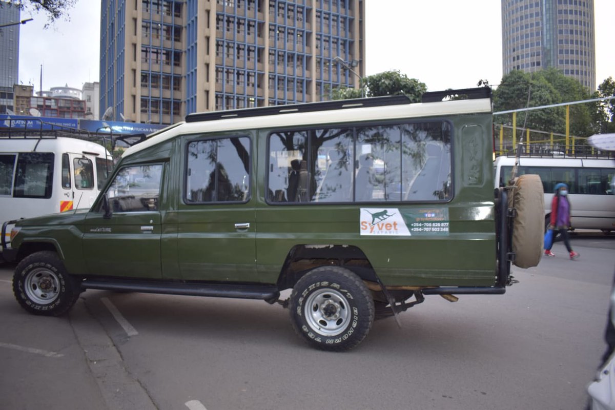 SyvetSafaris's tweet photo. Leo ikiwa Tarehe kumi na saba mwezi wa tano(May 17th), Freshly Mwamburi ametutuma JKIA and we obliged. 

Amesema cruiser mbili zinatosha watu wa ushago na yeye na Stellah. 

Mapema ndio best. https://t.co/Ri20oq46Mw