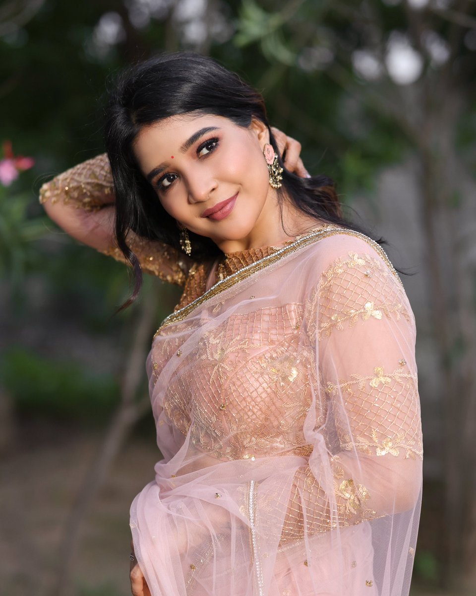 ssakshiagarwal's tweet image. Your direction is more important than your speed💕