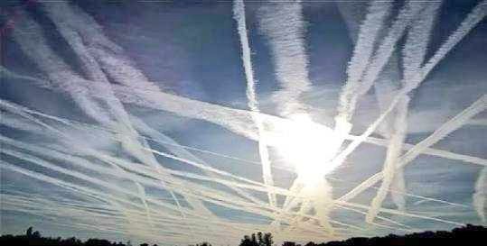N_JoyBoy's tweet photo. 間違いないと思う警戒して良い

人工気象兵器 (HAARP)
人工気象改変装置 (ポパイ作戦)
人工温暖化 (熱帯 猛暑)
人工寒冷化 (寒帯 厳寒)
人工豪雨 (線状降水帯 積乱雲)
人工台風 (暴風雨)
人工豪雪 (猛吹雪)
人工地震 (余震 小型核爆弾 水爆)
人工散布 (ケムトレイル雲)
人工噴火 (富士山大噴火 火山灰) https://t.co/bQgVRgKekn