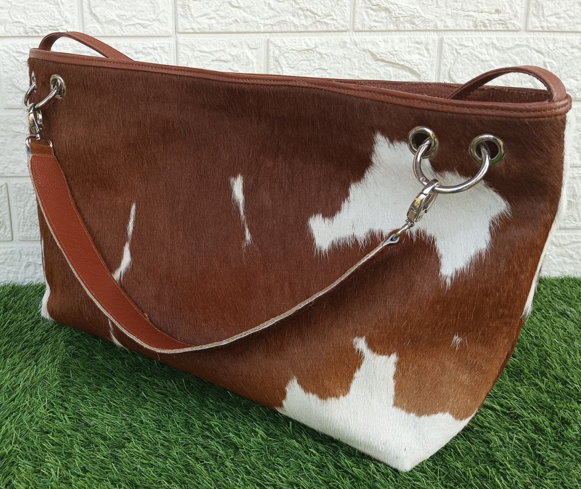 Thanks for the great review Anjee ★★★★★! etsy.me/431b18f #etsy #brown #wedding #christmas #white #tophandle #westerncowboy #cowhidetote #cowhidebag #leathertotebag