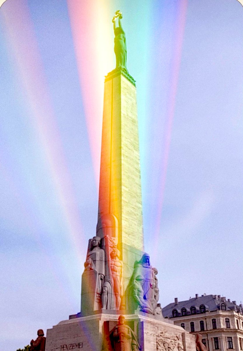 #IDAHOBIT #PolarRainbow <a href="/RigaPride/">Riga Pride</a> <a href="/lgbt_mozaika/">MOZAIKA 🇱🇻🇺🇦</a> <a href="/lgbthouseriga/">LGBTHouseRiga</a> 🙌🏻🌈