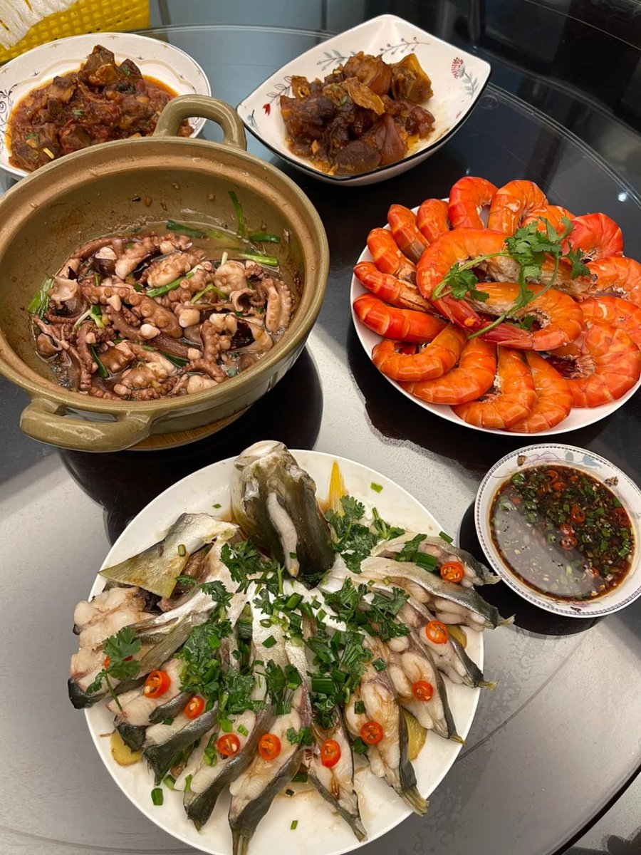NiktaNixx's tweet photo. Delicious to share with you https://t.co/6gLZr39ExC