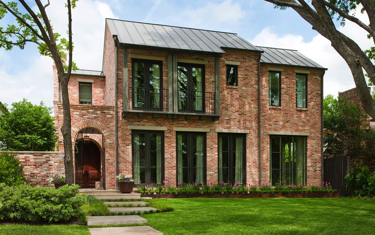 Brick Colors: Your Essential Guide to a Beautiful Facade homedsgn.com/brick-colors/