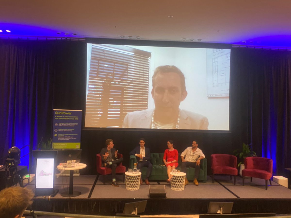 Great 1st day at #ESG in #RealEstate #summit, thanks <a href="/IanLieblich/">Ian Lieblich</a> for an enlightening #tech panel with <a href="/AvaniSolutions/">Avani Solutions</a> representation!